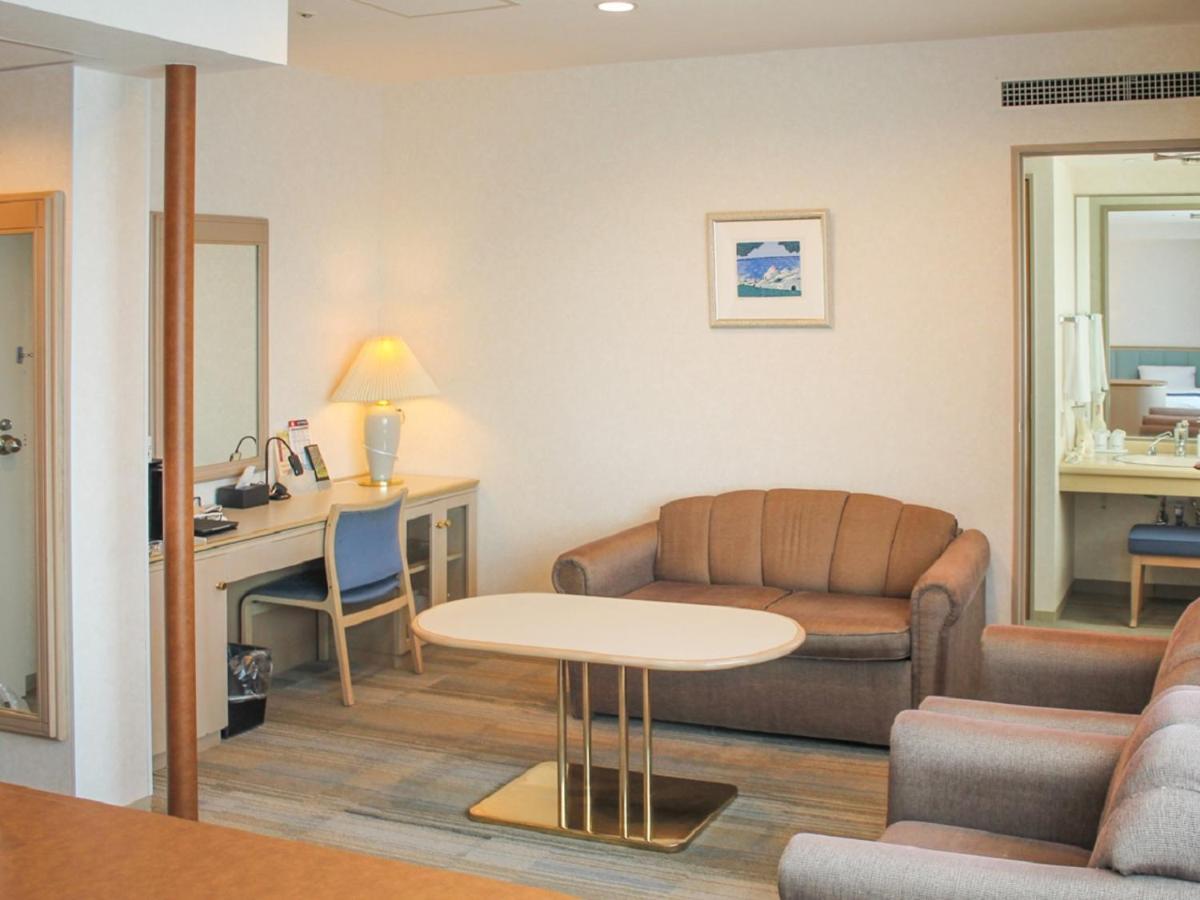 Hotel Livemax Budget Kagoshima Buitenkant foto