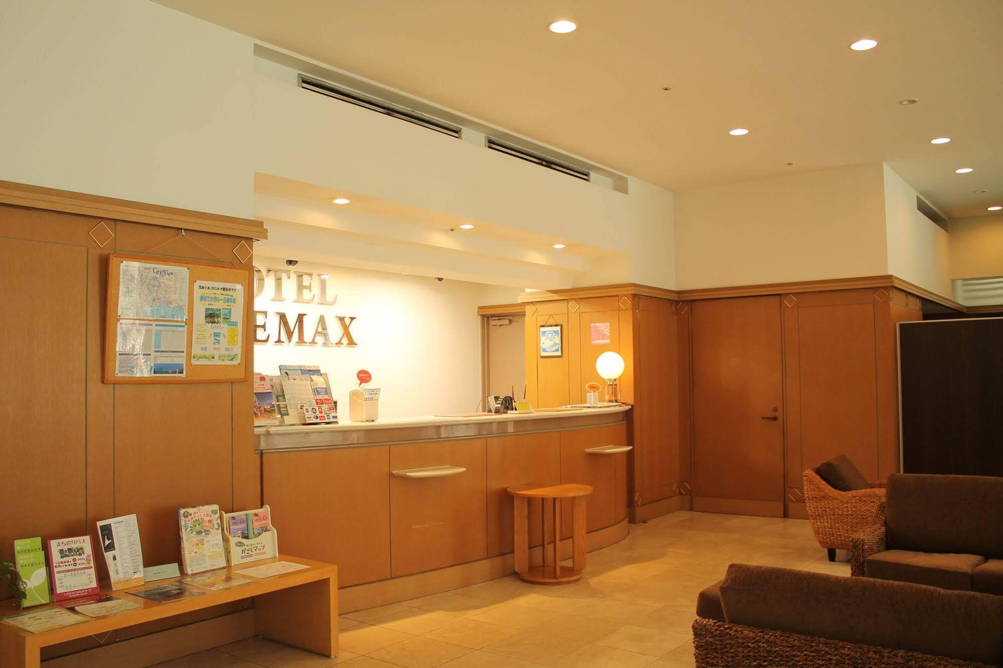 Hotel Livemax Budget Kagoshima Buitenkant foto
